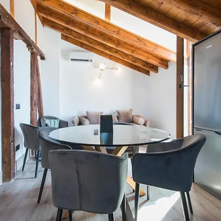 Apartment Boutique Pinocho